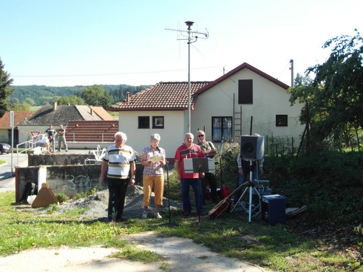 03.jpg